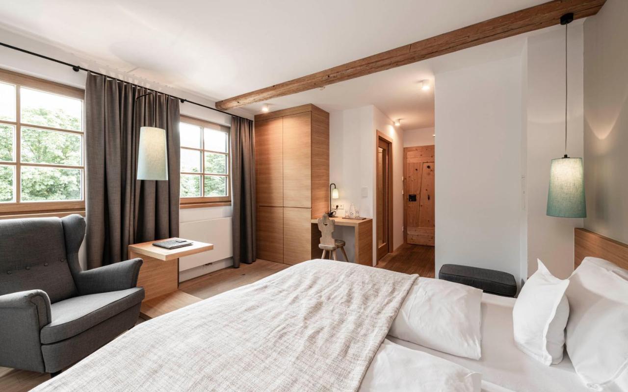 Hotel Strasserwirt - Ansitz Zu Tirol Strassen
