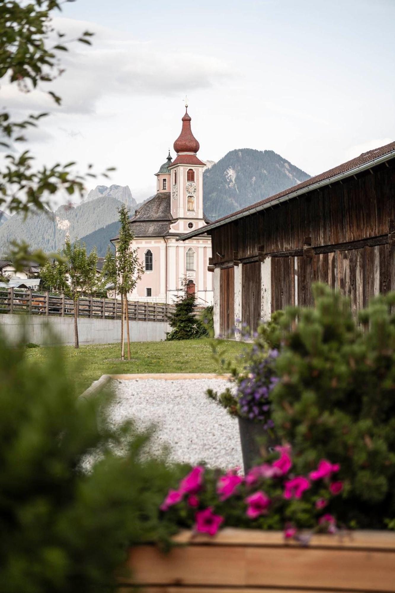 Hotel Strasserwirt - Ansitz Zu Tirol Strassen